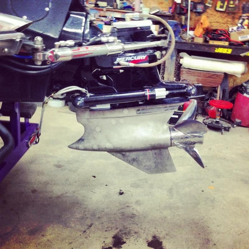 Tapping case for drive shower